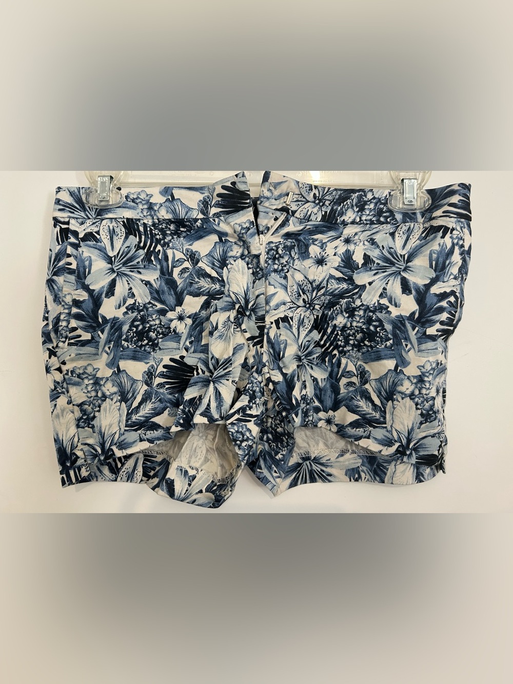 H&M White and Blue Hawaiian floral pattern micro shorts